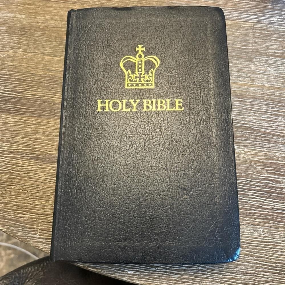 HOLY BIBLE King James KJV Tyndale Black Red Letter‎ Concordance 1984